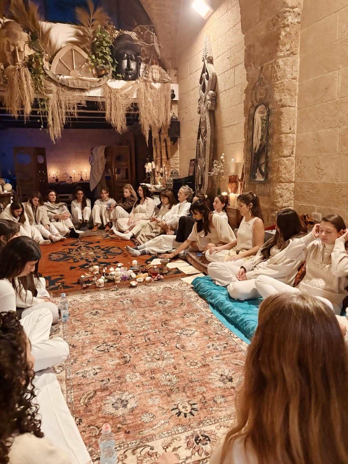 מעגל ישיבה באור נרות